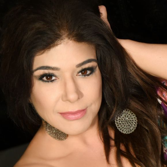 Meet your Posher, Sandra - Picture 1 of 1